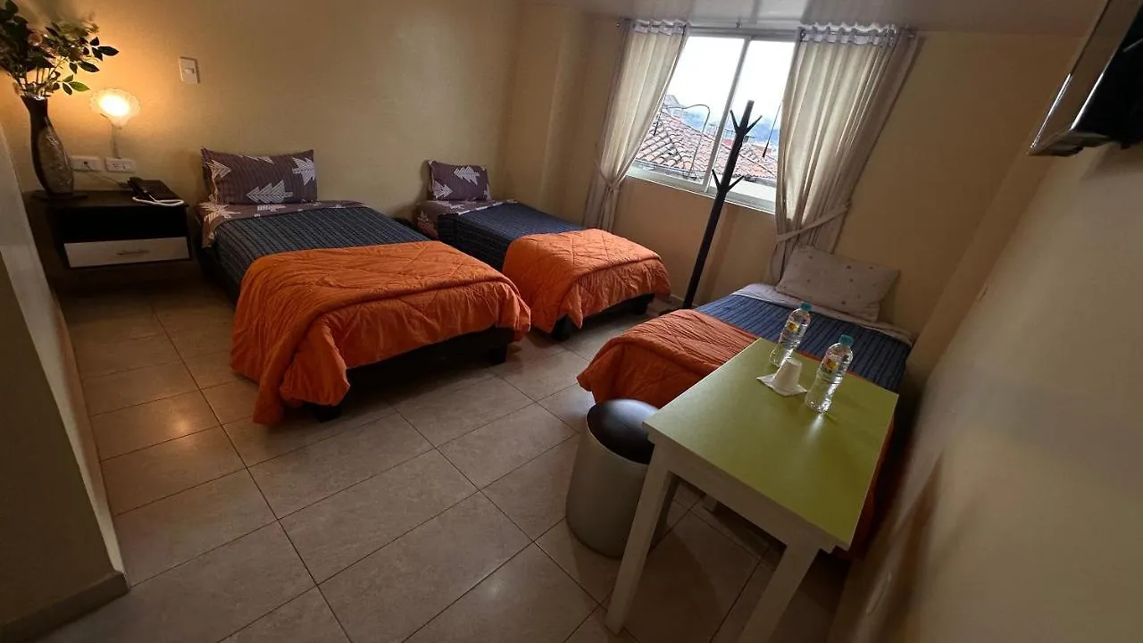 Hostal La Perla Del Sur Quito 3*,